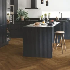 Pergo Kalanruotovinyyli Voxnan Pad Pro, Caramel Valley oak, integroitu alusmateriaali Online