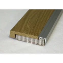 Vedeneristekynnys Pro, 22x92x1010mm M10, tammilakattu, eri kyntekorkoja - Panelia Woods Best